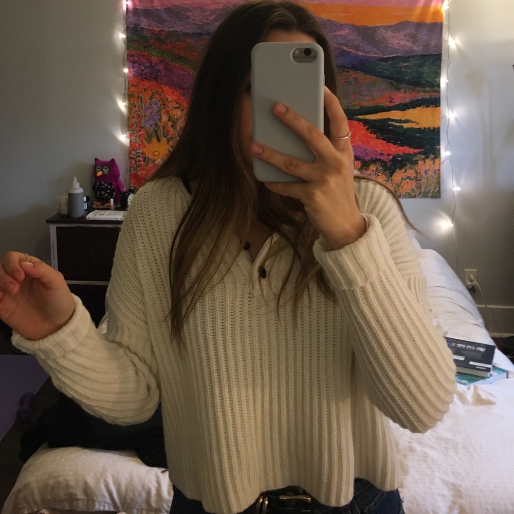American Eagle outfitters white sweater